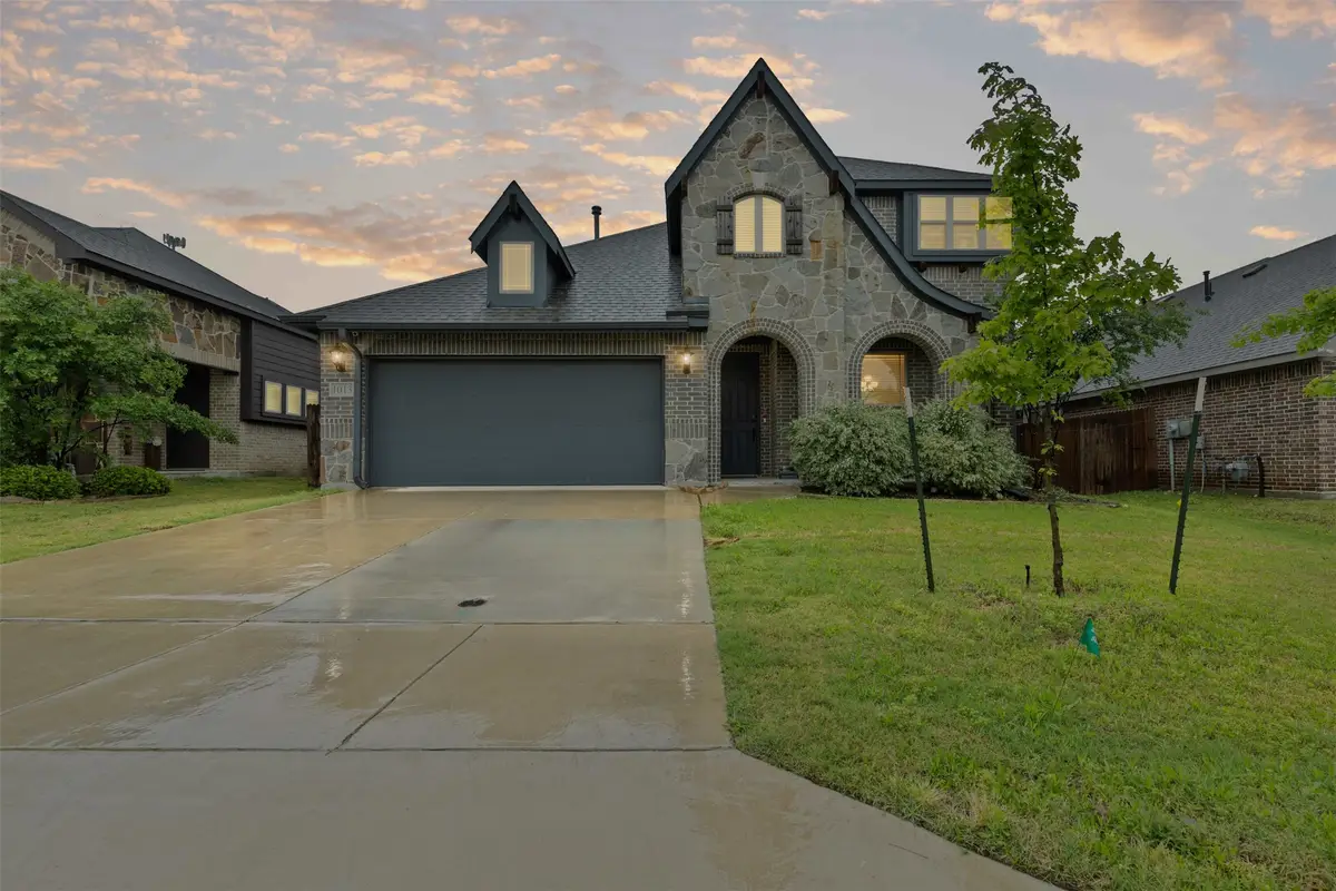 1013 Stockton Drive, Godley, TX 76044 - Image #1