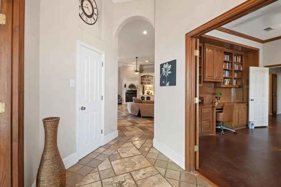 820 Alysa Lane, Waxahachie, TX 75167 - Image #2