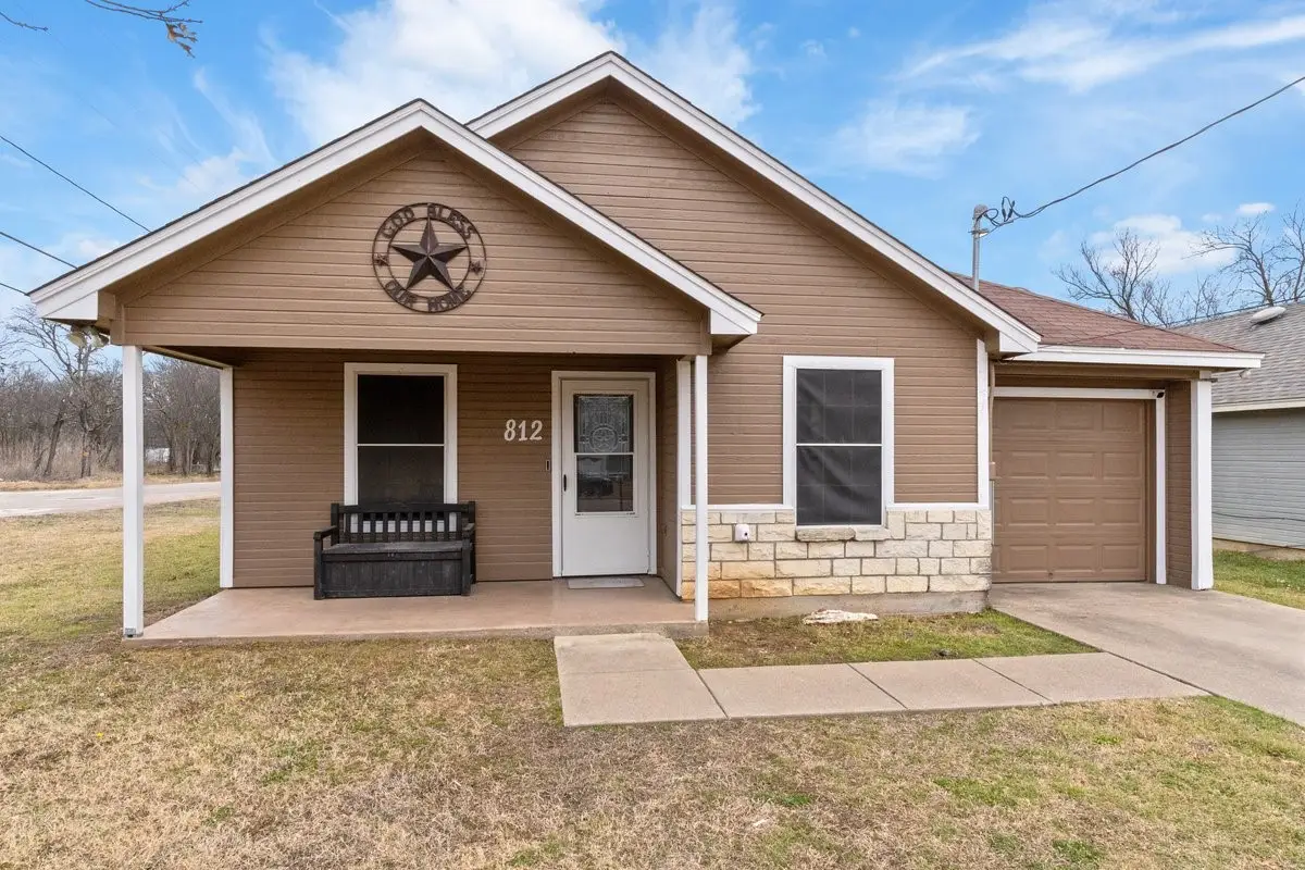 812 Barber Avenue, Cleburne, TX 76031 - #1
