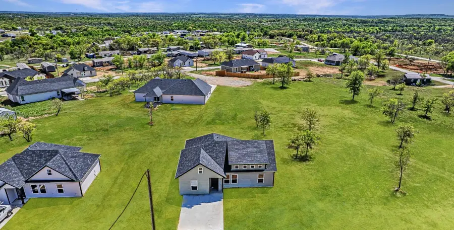 124 Brookview Drive, Bridgeport, TX 76458 - Image #3