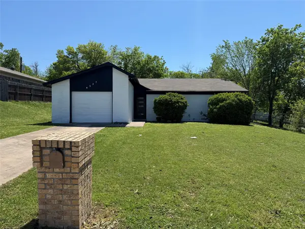 8237 Albert Street, White Settlement, TX 76108