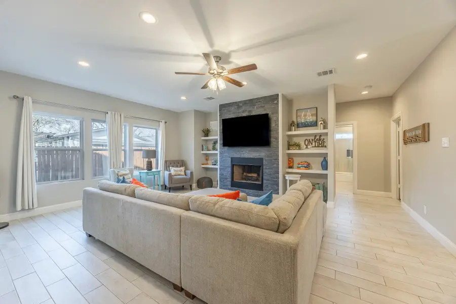 4000 Sioux Court, Granbury, TX 76048 - #3