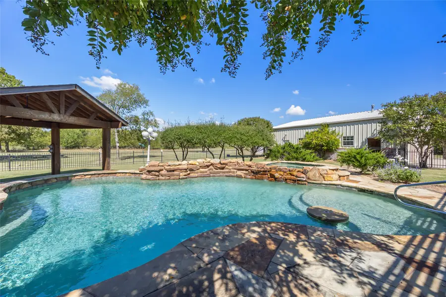 200 Sonora Court, Royse City, TX 75189 - Image #2