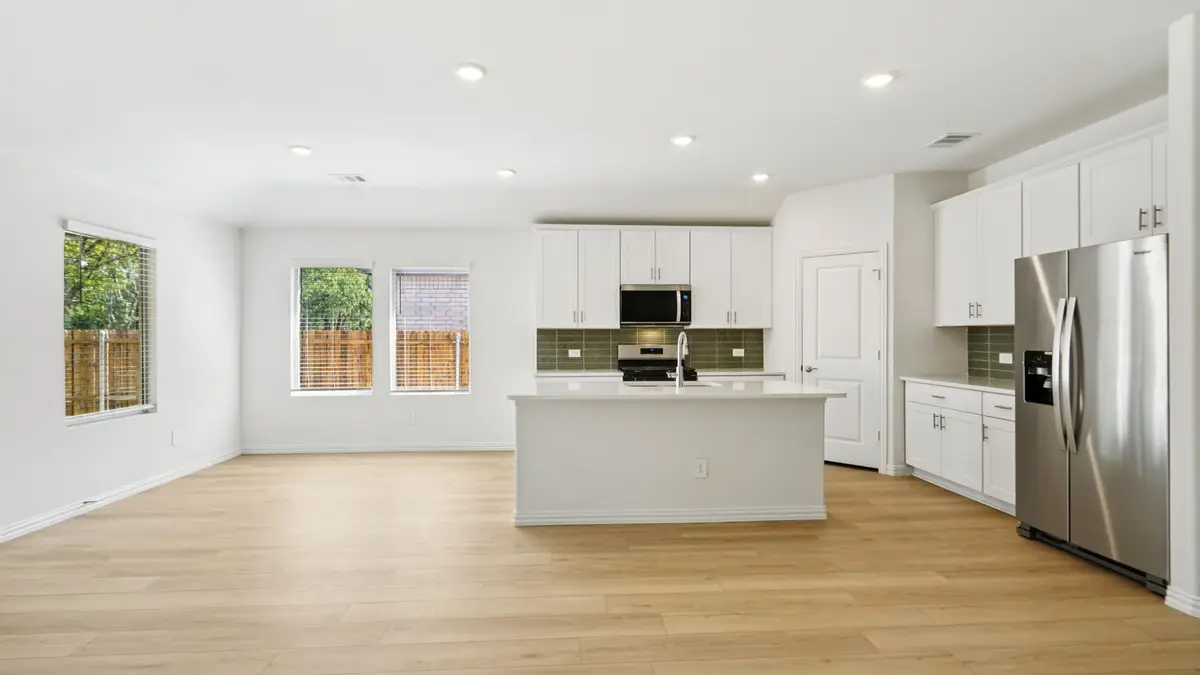 816 London Town Lane, Princeton, TX 75071 - Image #1