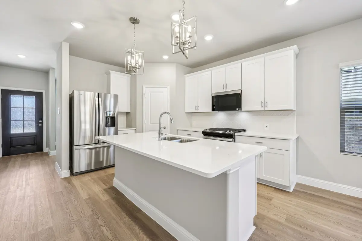 811 London Town Lane, Princeton, TX 75071 - Image #1