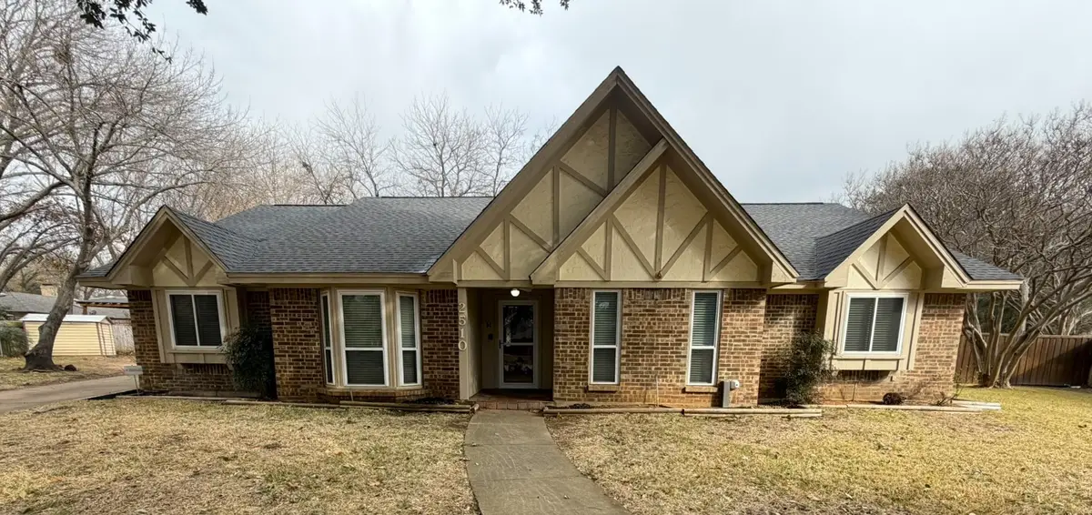 2510 Ashbury Court, Grand Prairie, TX 75050 - Image #1