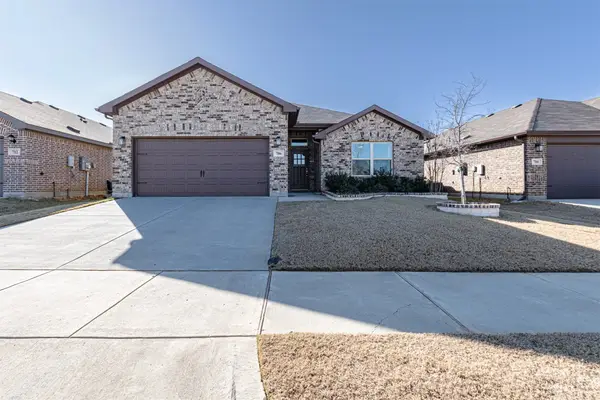 706 Presidio Street, Aubrey, TX 76227