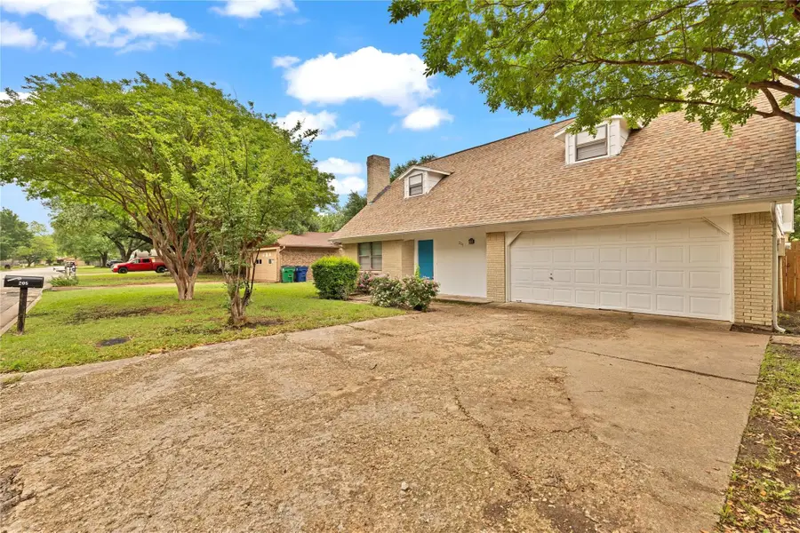 205 San Jacinto Court, Waxahachie, TX 75165 - Image #2