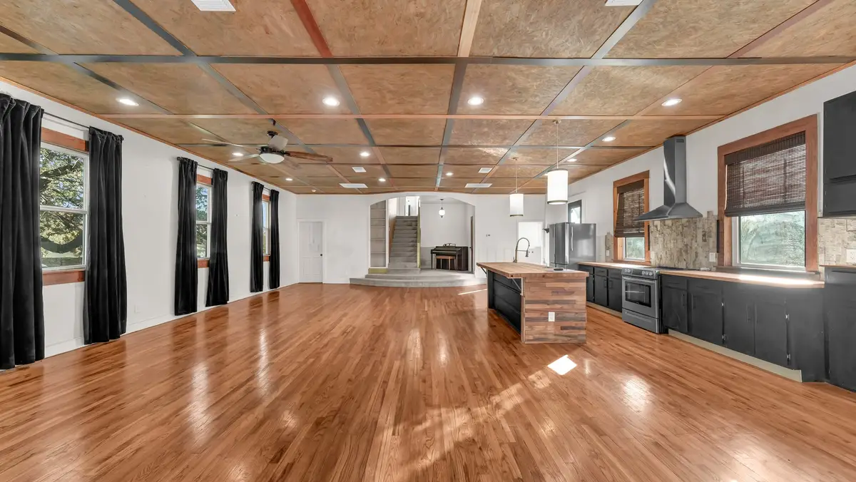 405 S Bowie Drive, Weatherford, TX 76086 - #1