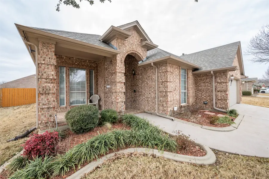 5717 Searcy Drive, Fort Worth, TX 76131 - Image #2