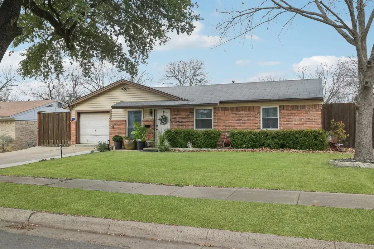 635 E Fairmeadows Drive, Duncanville, TX 75116 - Image #1