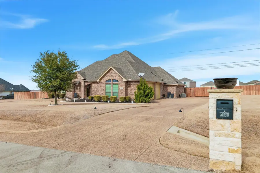 5660 Posada Drive, Crowley, TX 76036 - Image #3