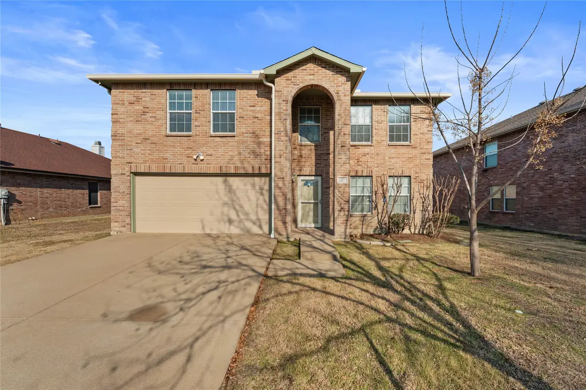 8105 York Beach Place, Arlington, TX 76002 - Image #1