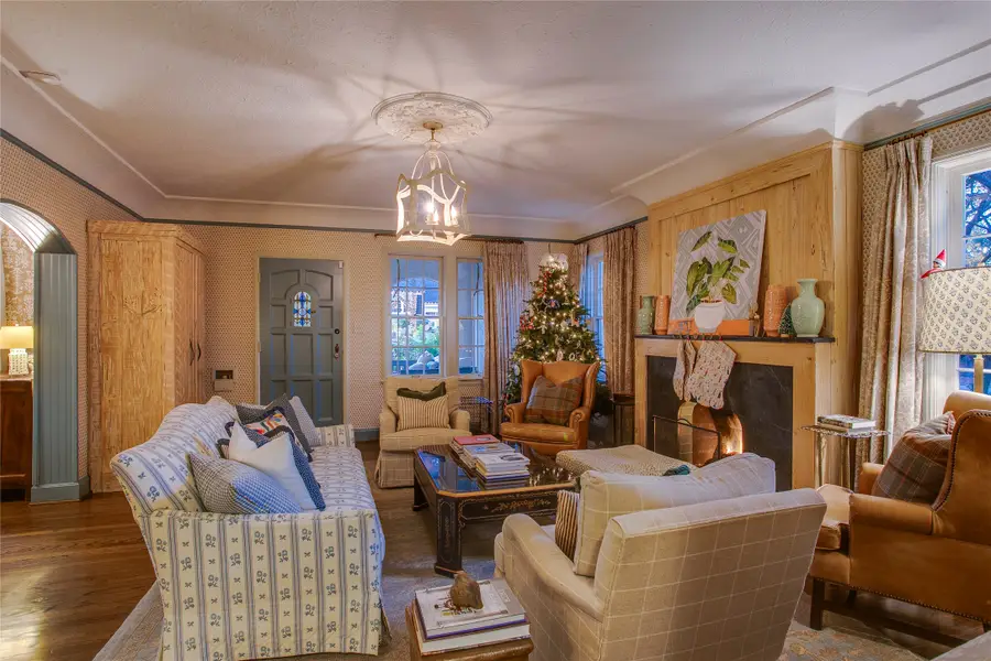 1022 N Montclair Avenue, Dallas, TX 75208 - Image #2