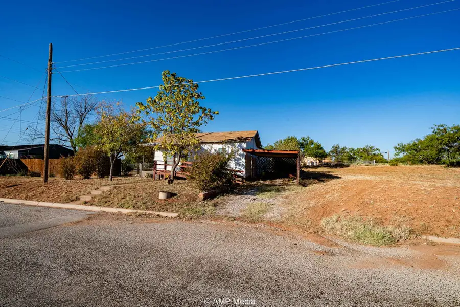 804 Fisher Street, Sweetwater, TX 79556 - #3