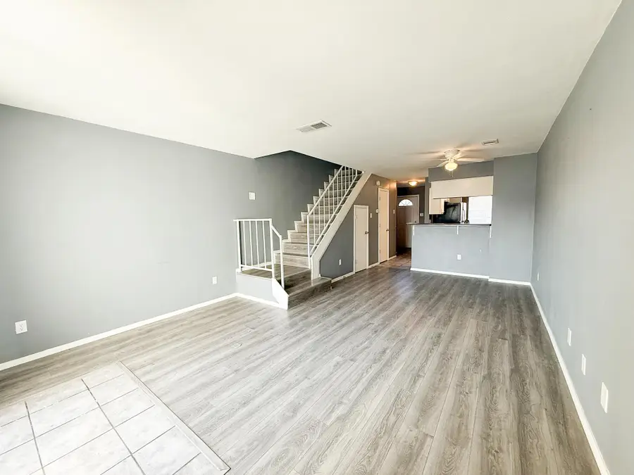 9510 Olde Towne Row, Dallas, TX 75227 - Image #2