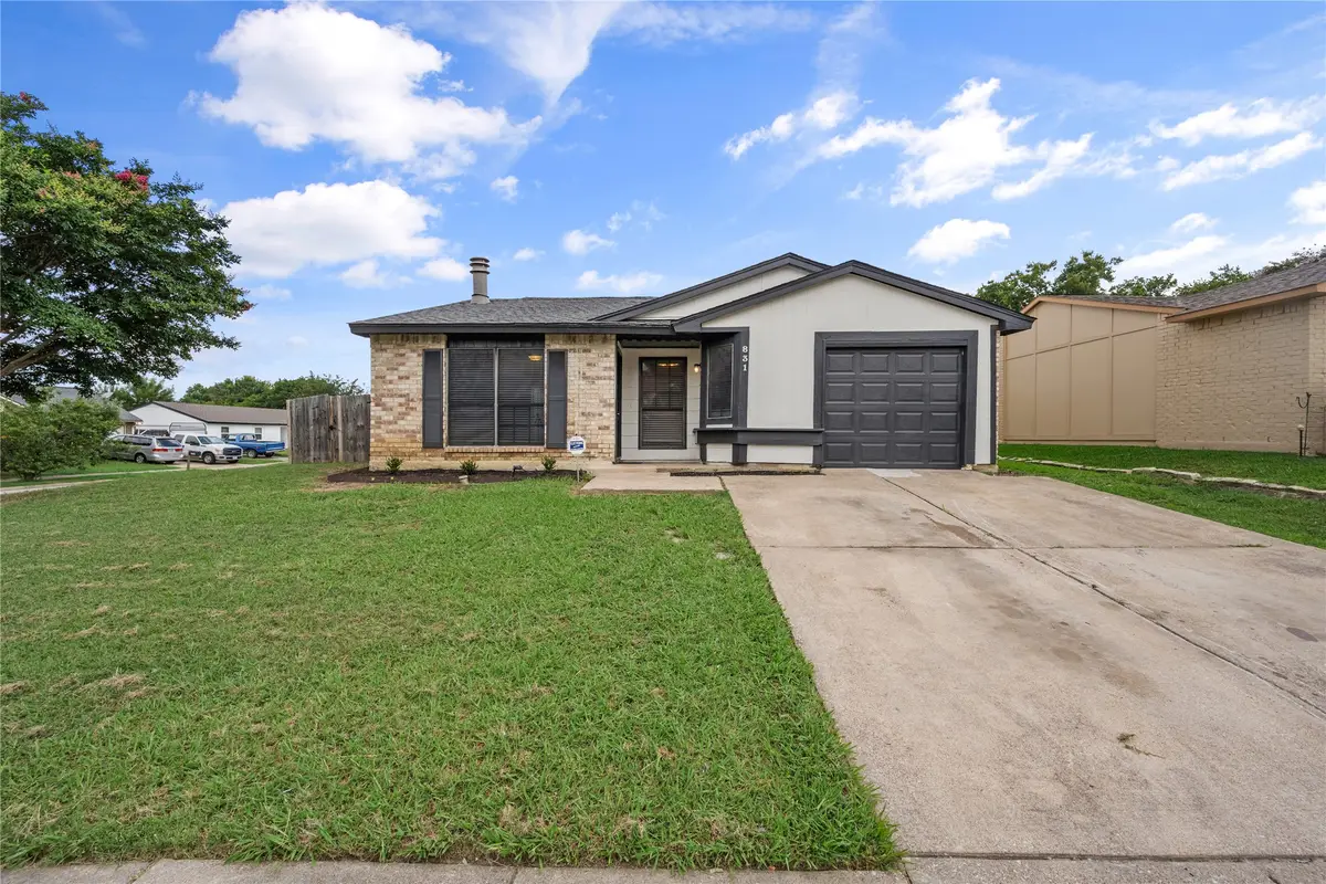 831 Netherland Drive, Arlington, TX 76017 - Image #1