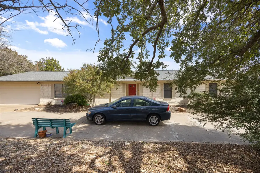 5105 Fairway Circle, Granbury, TX 76049 - #2