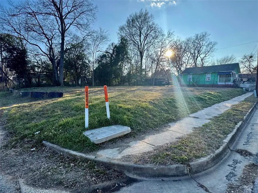 622 W Oakwood Street, Tyler, TX 75702 - Image #2