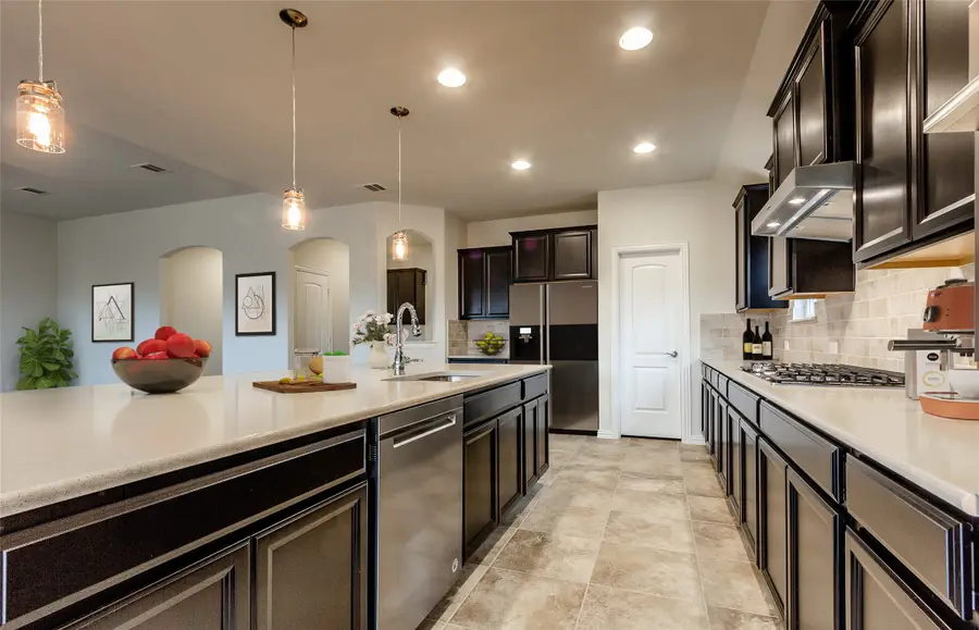 717 Carriage Hill Road, Midlothian, TX 76065 - Image #3