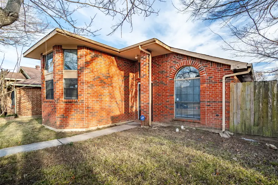 2540 Winter Oak Street, Dallas, TX 75227 - Image #2