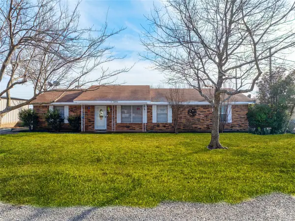 10 Carter Road, Van Alstyne, TX 75495