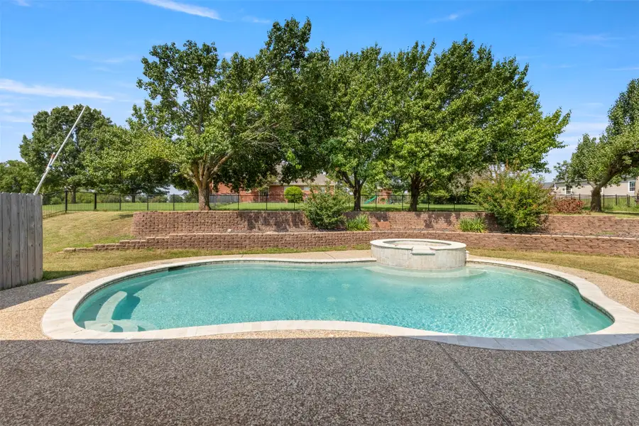 364 Preakness Place Road, Van Alstyne, TX 75495 - #2