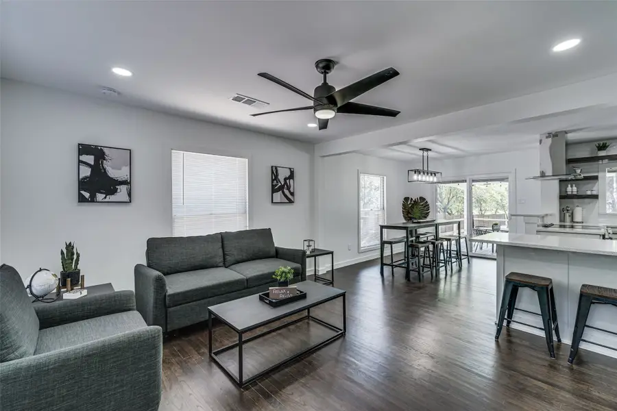 1924 E Shady Grove Road, Irving, TX 75060 - #3