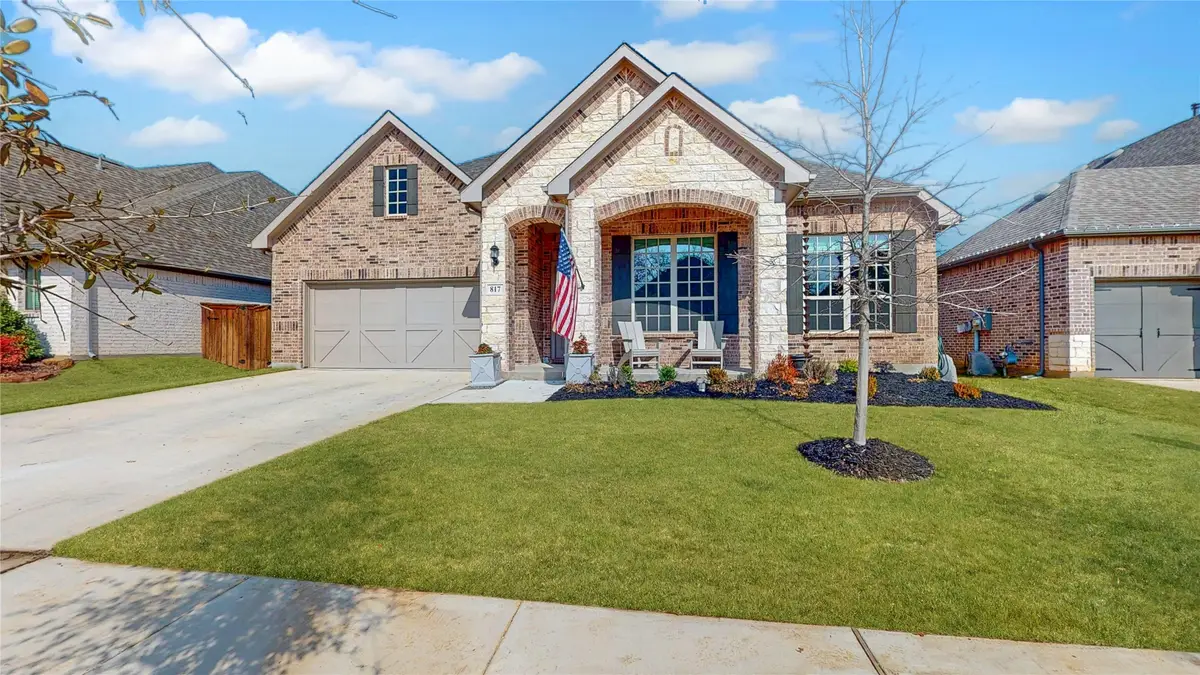 817 Fallbrook Avenue, Denton, TX 76210 - Image #1