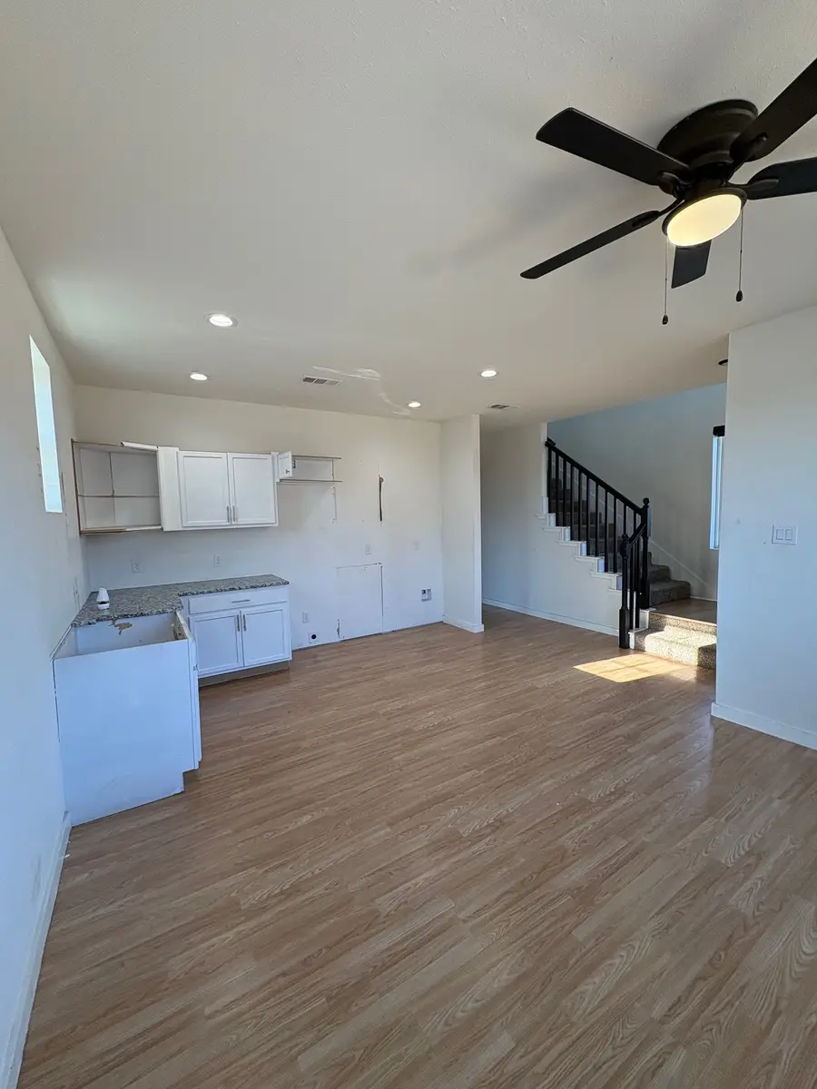 4209 Metropolitan Avenue, Dallas, TX 75210 - Image #3