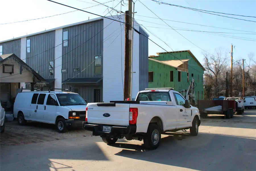 4706 Sylvester Street, Dallas, TX 75219 - Image #2