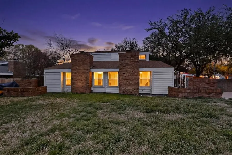 2407 Mustang Court, Lewisville, TX 75067 - #2