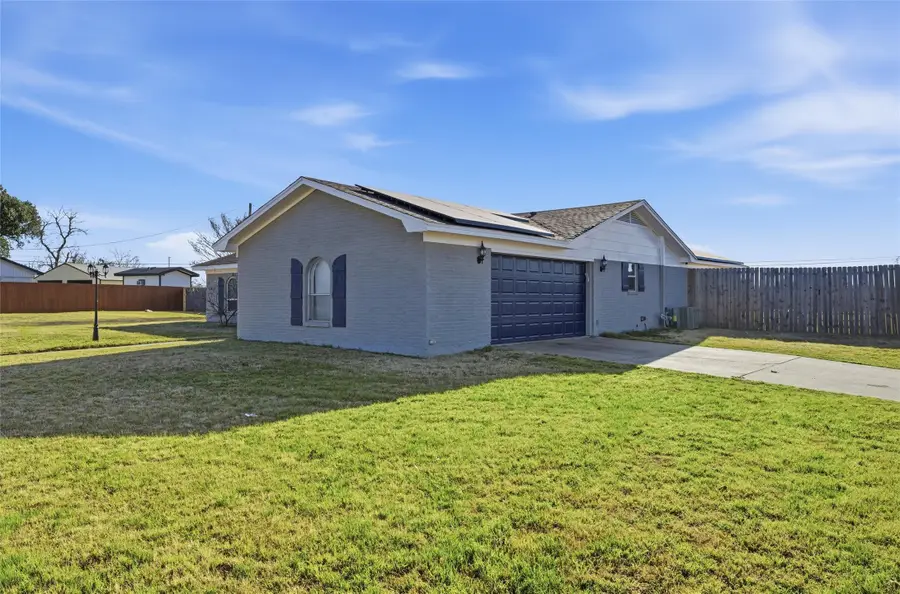 4301 Gram Lane, Bellmead, TX 76705 - #2