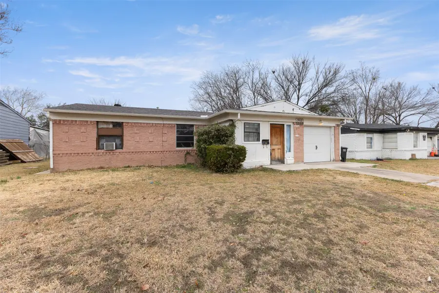 3021 Dogwood Drive, Mesquite, TX 75150 - Image #3