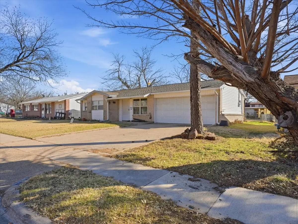 1012 Glynn Oaks Drive, Arlington, TX 76010 - #1