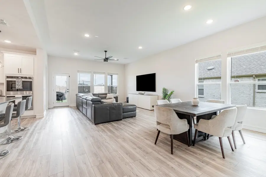 1517 Sawyer Drive, Aubrey, TX 76227 - Image #3