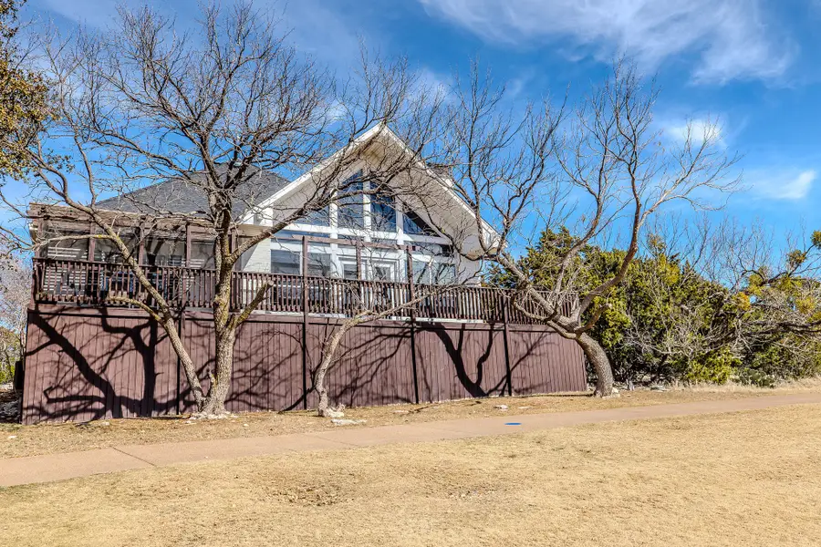 105 Turnberry Loop, Possum Kingdom Lake, TX 76449 - Image #3