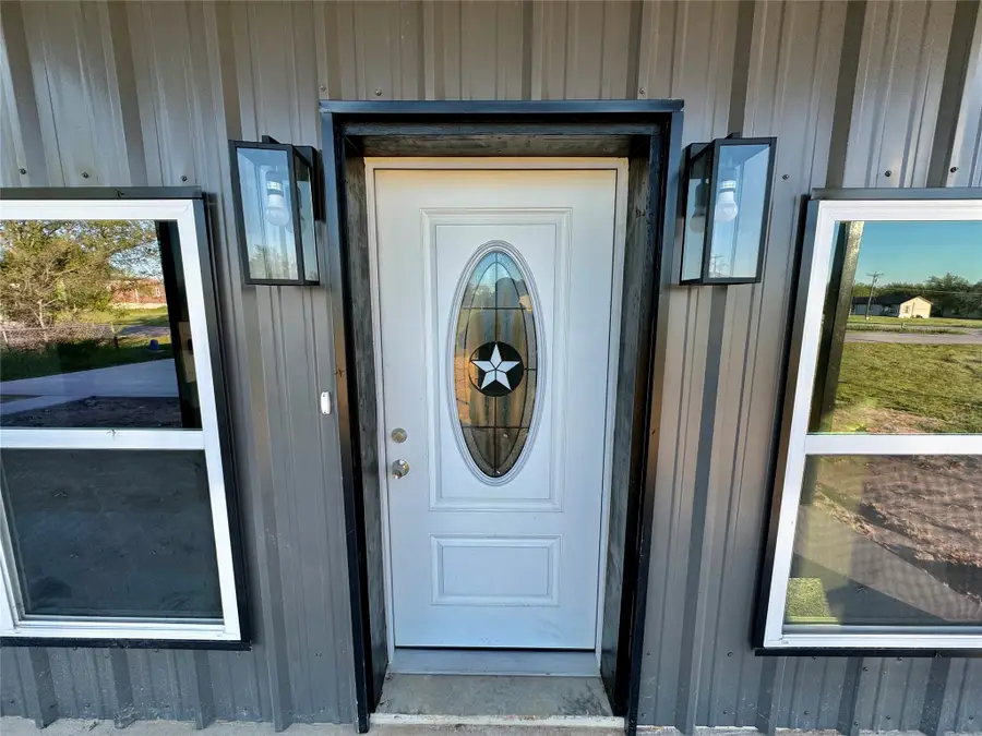 200 Lois Circle, Granbury, TX 76049 - #3