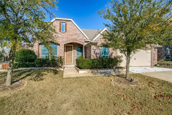 1100 Newchester Drive, Roanoke, TX 76262