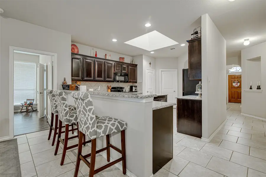 6815 Biondi Trail, Arlington, TX 76001 - Image #3