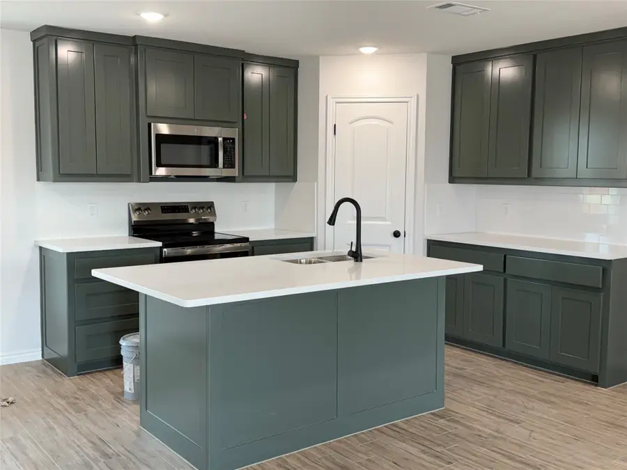 189 Altom Road, Springtown, TX 76082 - Image #2