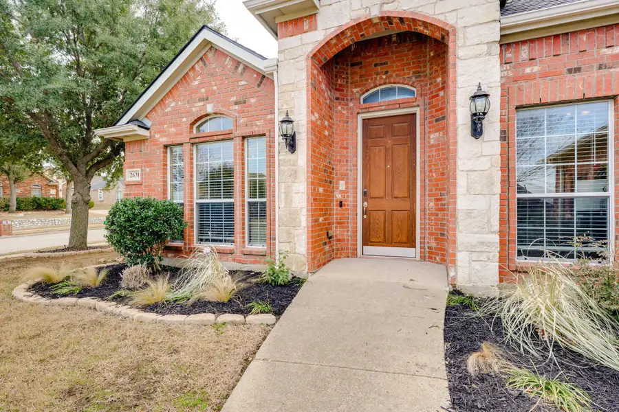 2631 Sicily Court, Grand Prairie, TX 75052 - Image #3