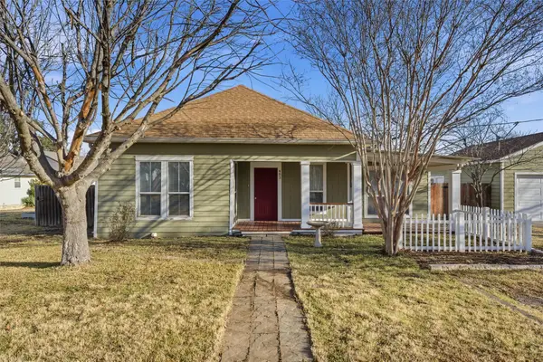 403 Avenue F, Valley Mills, TX 76689