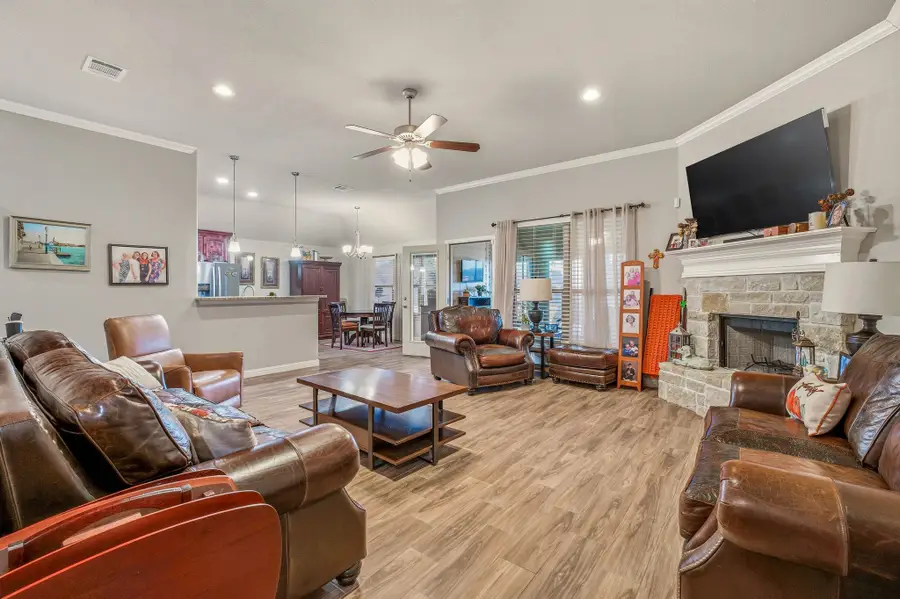 4412 Logan Circle, Granbury, TX 76049 - #2