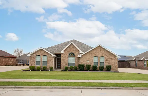 708 Meadow Springs Drive, Glenn Heights, TX 75154