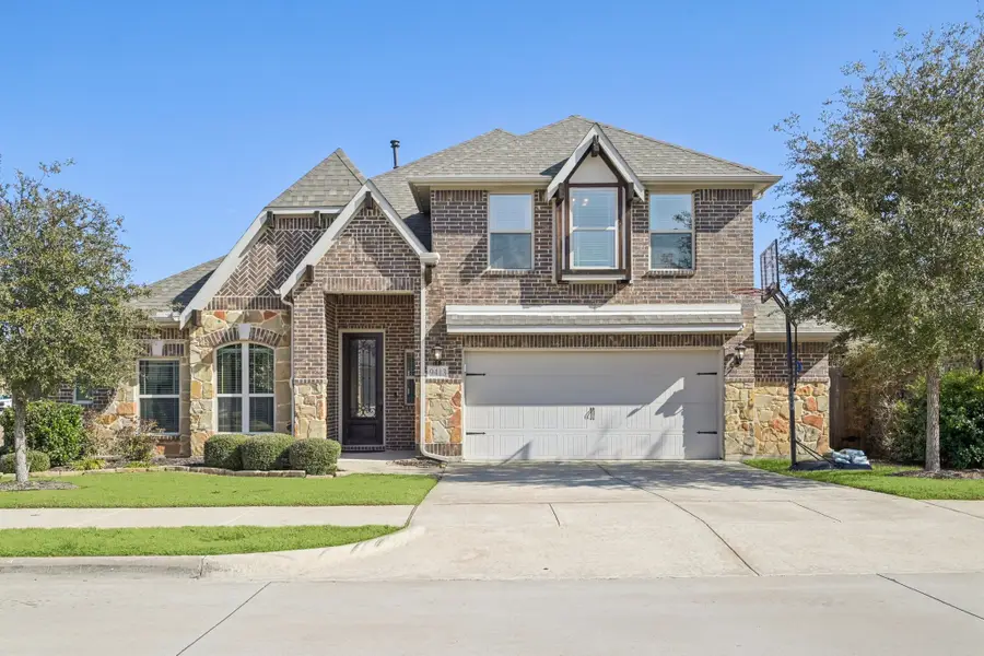 9413 Lakeway Drive, Argyle, TX 76226 - Image #2