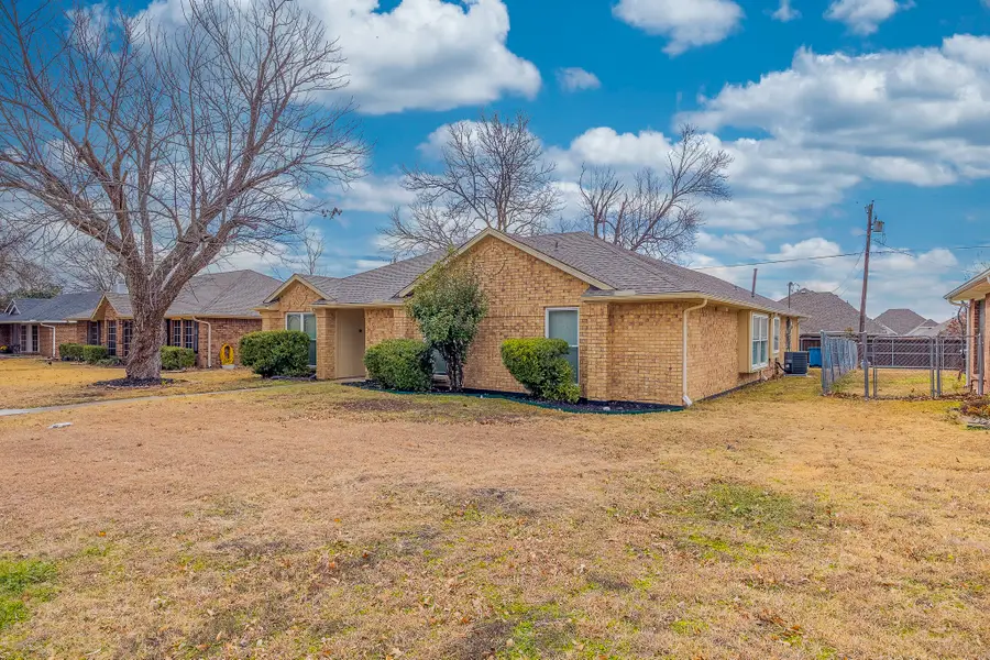 2201 Rockbluff Drive, Rowlett, TX 75088 - #2