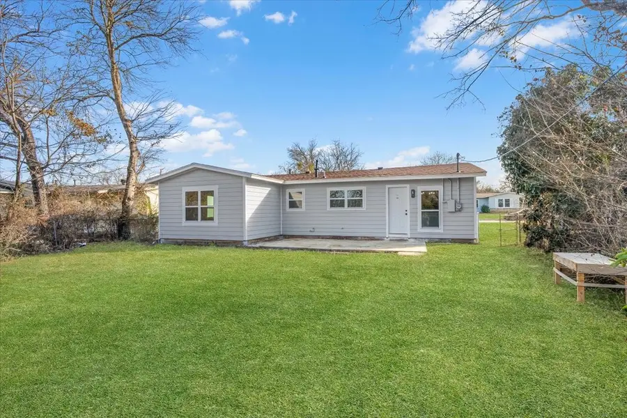 4509 Quails Lane, Fort Worth, TX 76119 - Image #3