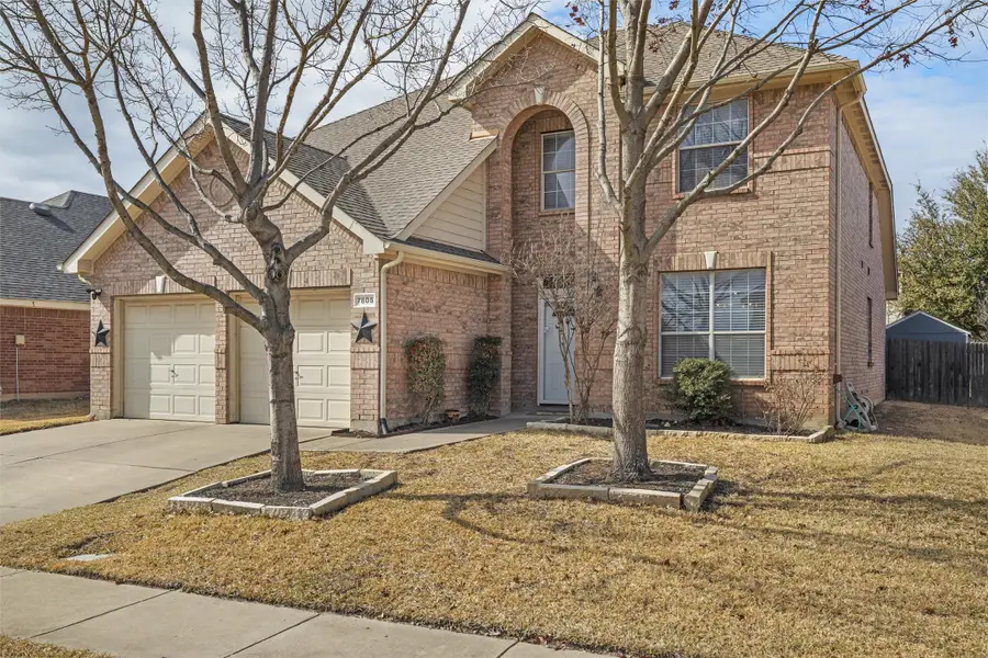 7805 Quiet Waters Drive, Arlington, TX 76016 - Image #2