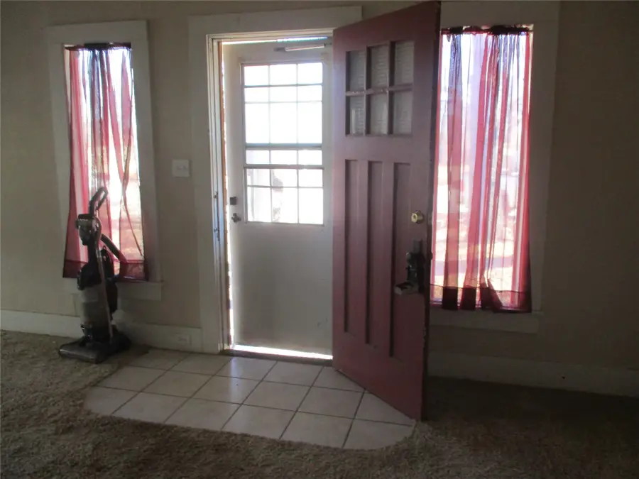 205 S Oaklawn, Eastland, TX 76448 - #3